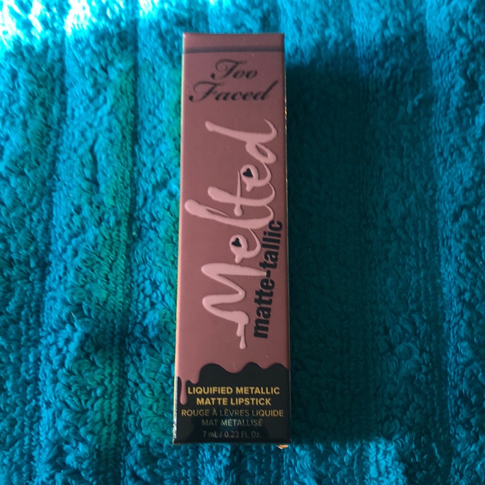 TOOFACED MELTED MATTE-TALLIC (FAKING IT)